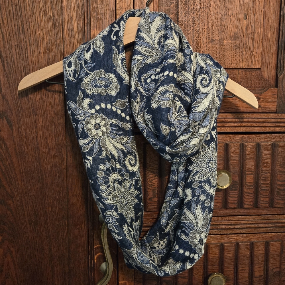 Blue and white infinity scarf